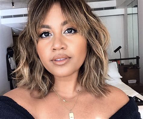 Jessica Mauboy announces engagement to long.
